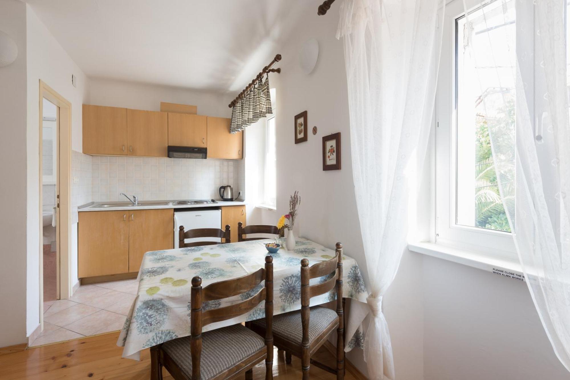 Apartments Mirakul Mali Lošinj Quarto foto