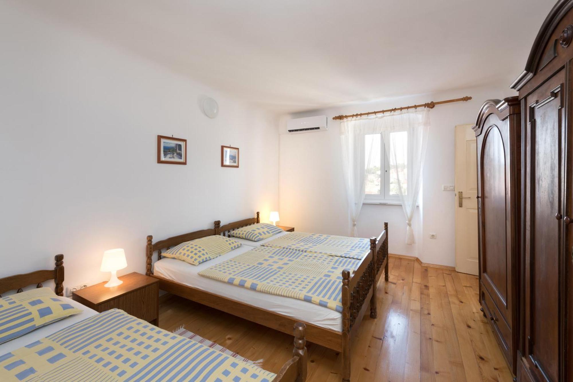 Apartments Mirakul Mali Lošinj Quarto foto