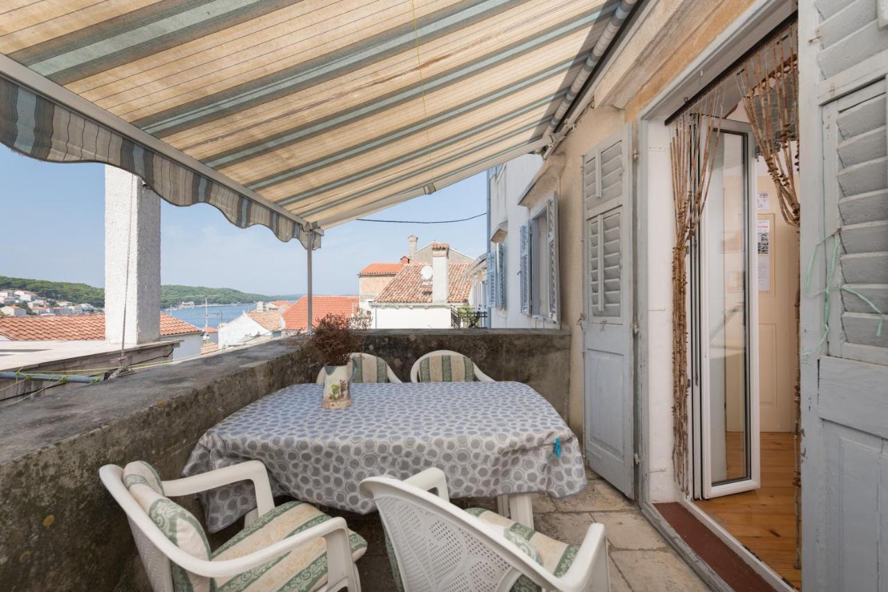 Apartments Mirakul Mali Lošinj Quarto foto